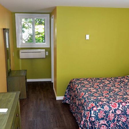 Meaford Inn Екстериор снимка