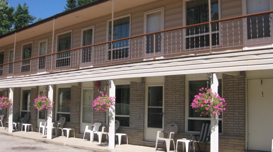 Meaford Inn Екстериор снимка